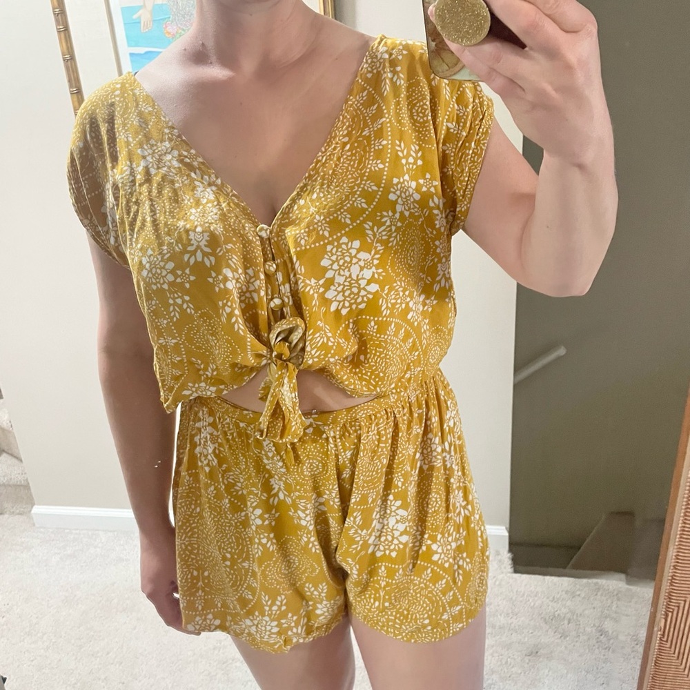 YIREH Skylar Tie Front Romper in Marigold